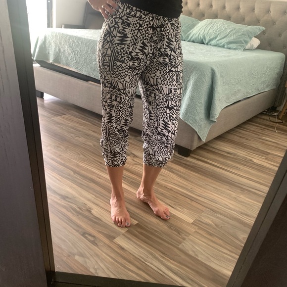 Tribal print jogger pants - Picture 2 of 6